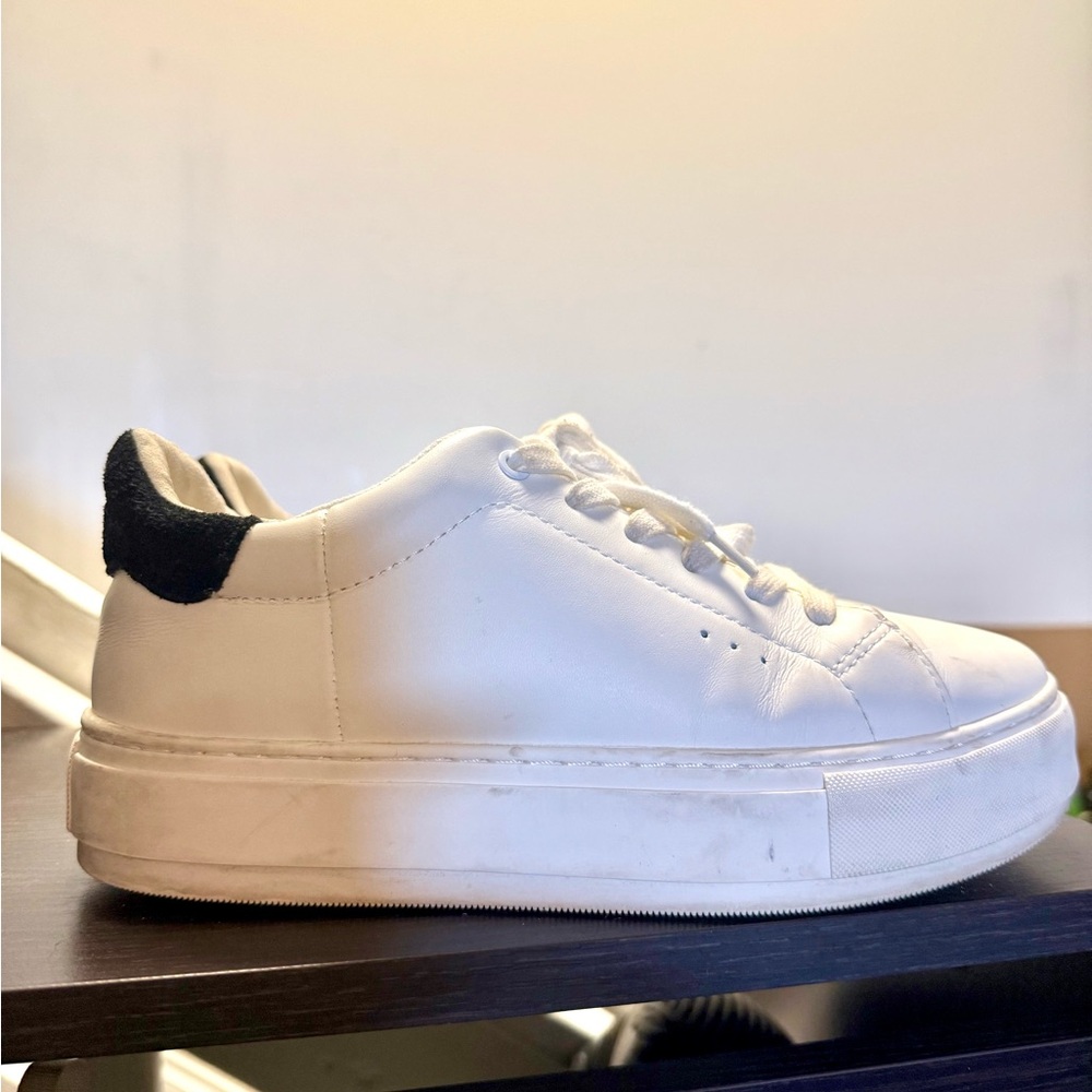 KURT GEIGER LONDON Laney Leather Platform White Sneakers Size 40 or US9